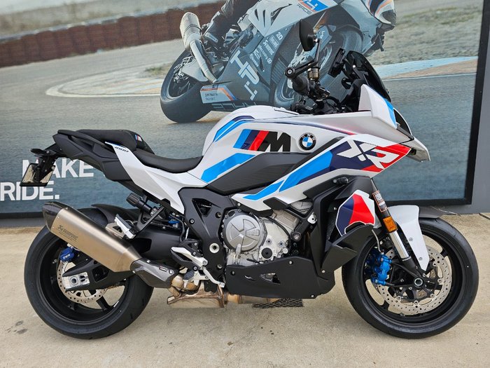 2026 BMW Motorrad M 1000 XR White