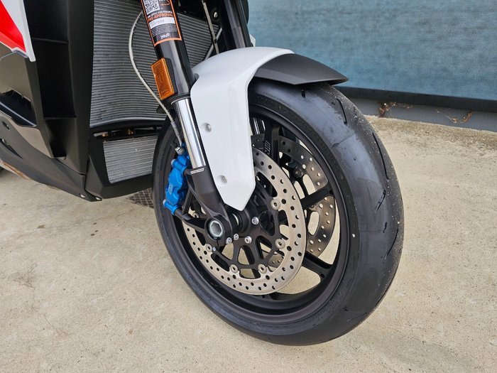 2026 BMW Motorrad M 1000 XR White