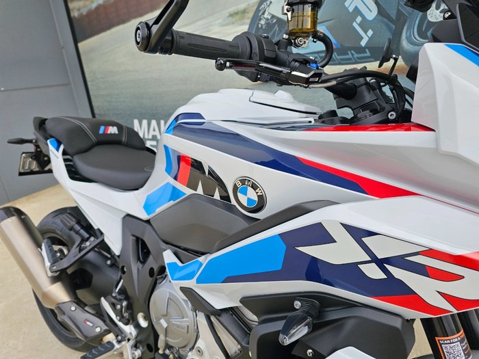 2026 BMW Motorrad M 1000 XR White