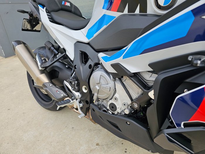 2026 BMW Motorrad M 1000 XR White