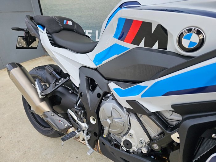 2026 BMW Motorrad M 1000 XR White