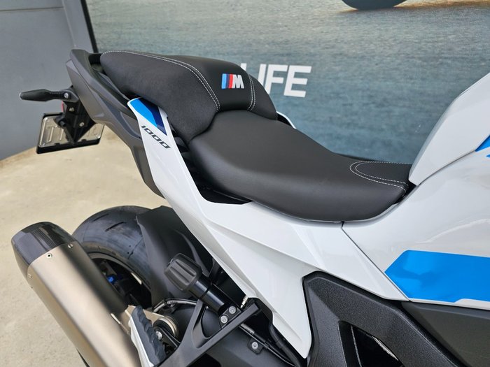 2026 BMW Motorrad M 1000 XR White
