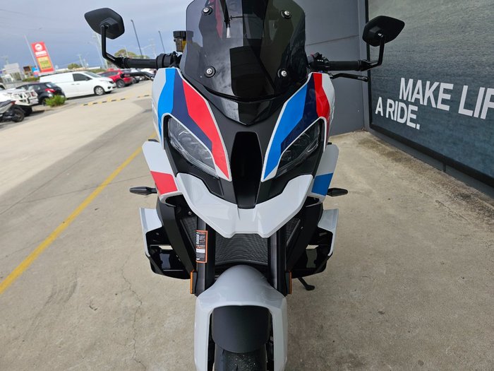 2026 BMW Motorrad M 1000 XR White