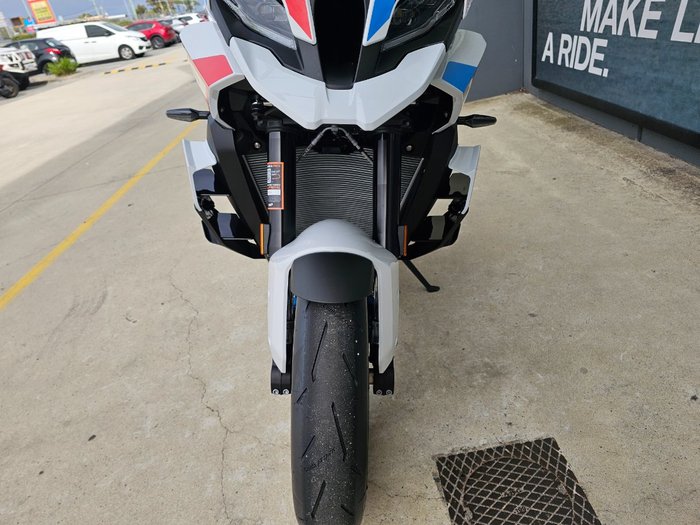 2026 BMW Motorrad M 1000 XR White