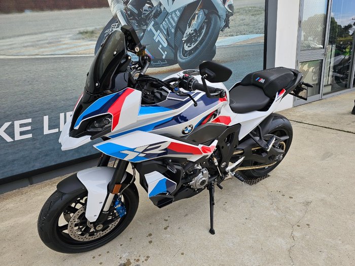 2026 BMW Motorrad M 1000 XR White