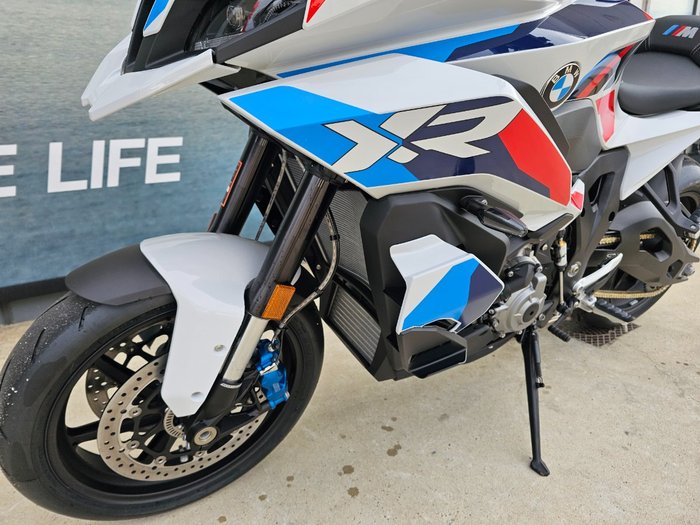2026 BMW Motorrad M 1000 XR White