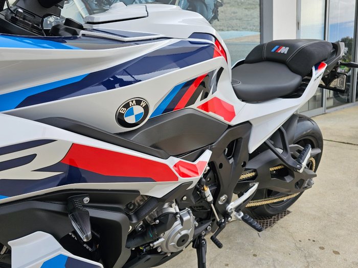 2026 BMW Motorrad M 1000 XR White
