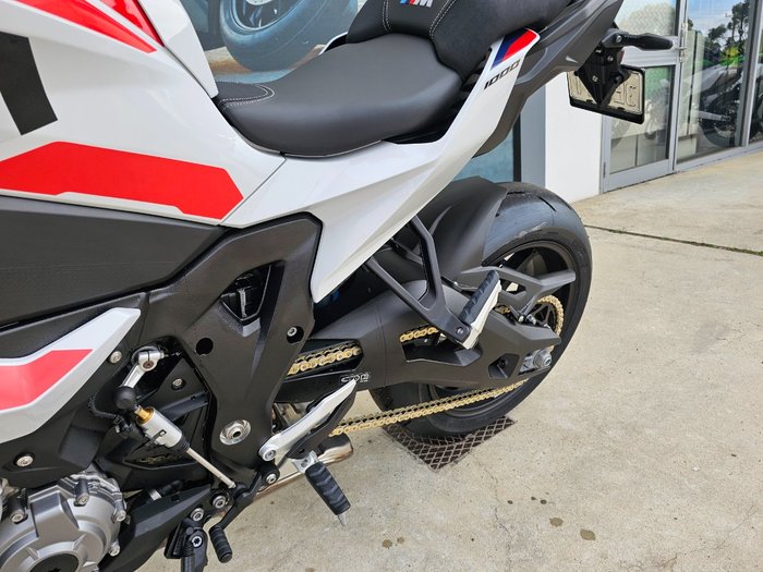 2026 BMW Motorrad M 1000 XR White