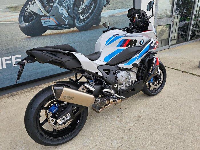 2026 BMW Motorrad M 1000 XR White