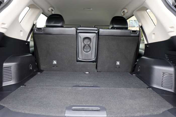 2022 Nissan X-TRAIL ST-L