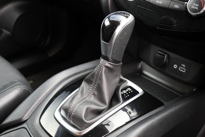 2022 Nissan X-TRAIL ST-L