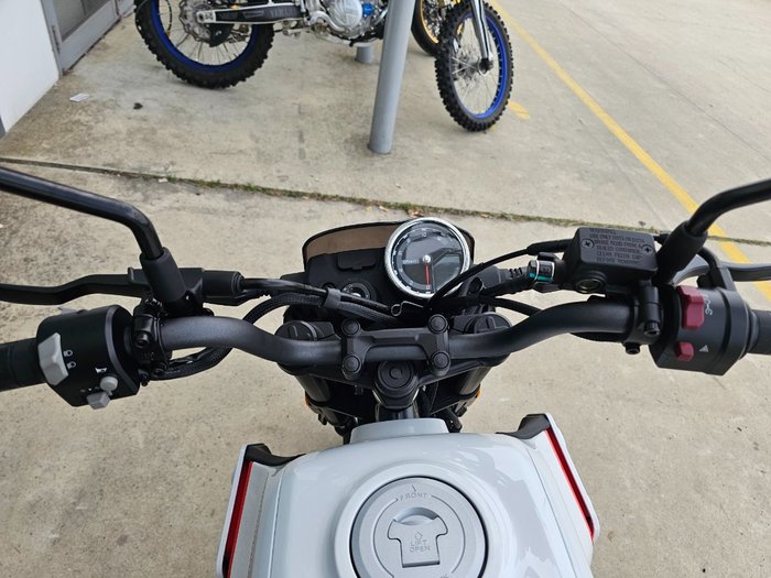 2025 CFMOTO XO PAPIO TRAIL White
