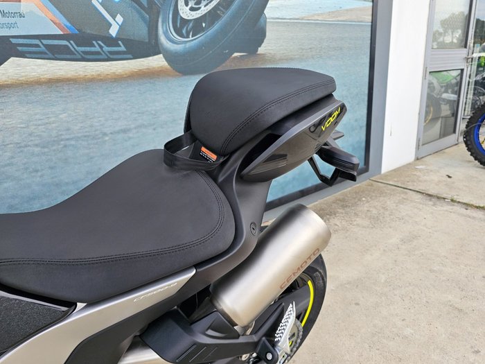 2025 CFMOTO 500 SR VOOM ZEPHYR BLU