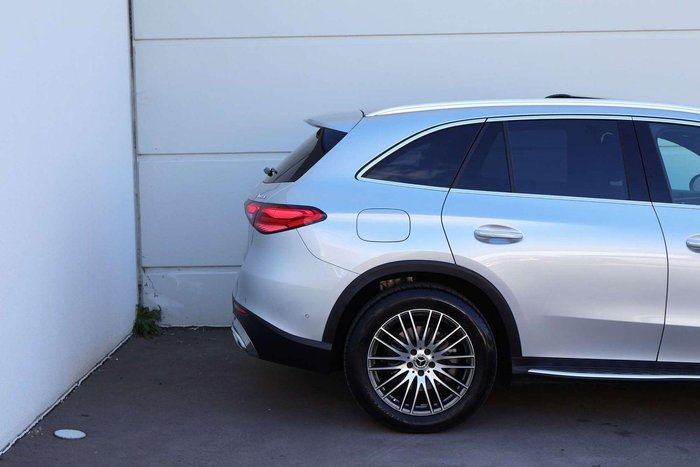 2025 Mercedes-Benz GLC-Class GLC200