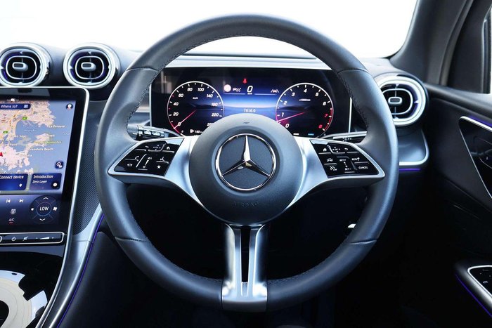 2025 Mercedes-Benz GLC-Class GLC200