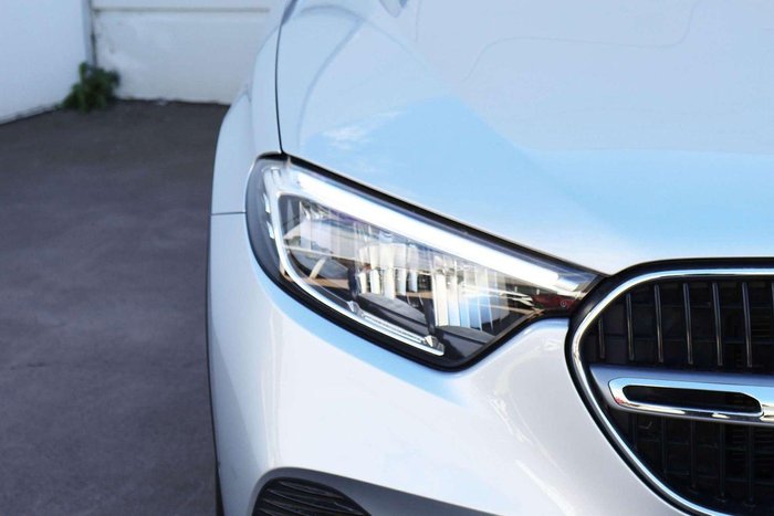 2025 Mercedes-Benz GLC-Class GLC200