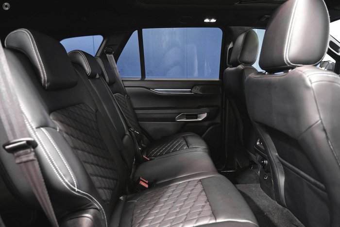 2025 Ford Everest Platinum