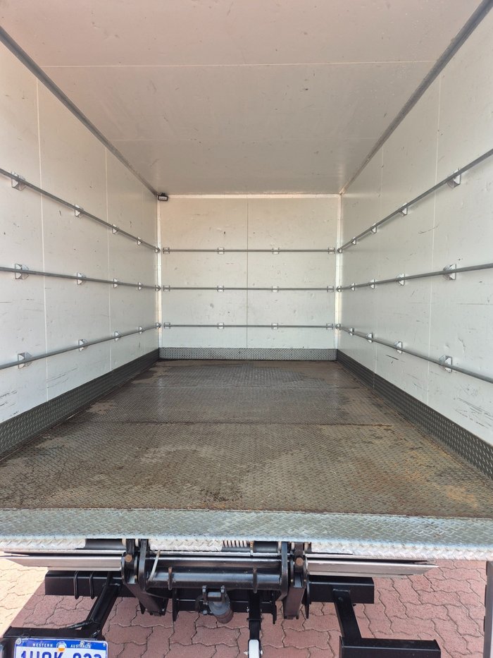 2021 Isuzu Trucks NNR 45 150 6 Pallet AMT Van and Lift
