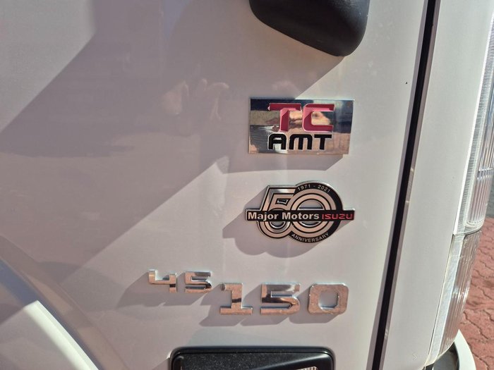 2021 Isuzu Nnr 45 150 6 Pallet Amt Van And Lift