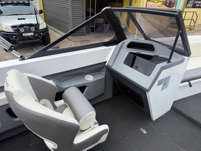 2018 QUINTREX 550 Freestyler