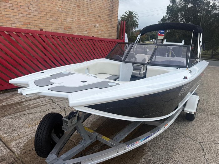 2018 QUINTREX 550 Freestyler