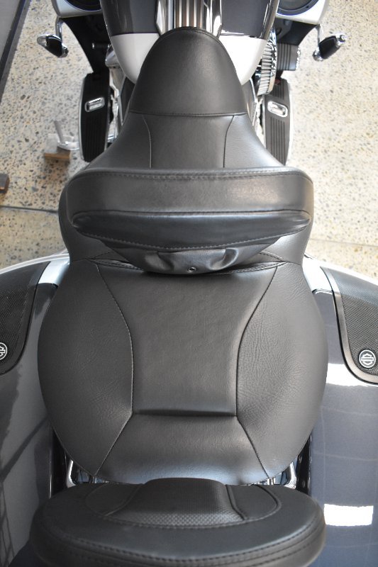 2019 HARLEY-DAVIDSON FLHXSE CVO STREET GLIDE