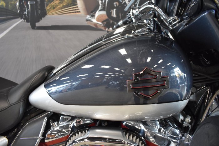 2019 HARLEY-DAVIDSON FLHXSE CVO STREET GLIDE