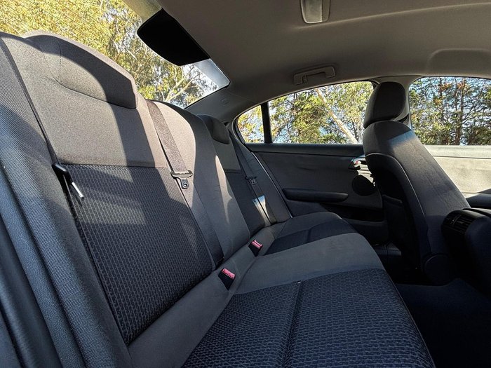 2009 Holden Commodore Omega VE MY09.5 Heron White