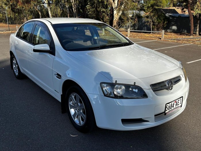 2009 Holden Commodore Omega VE MY09.5 Heron White