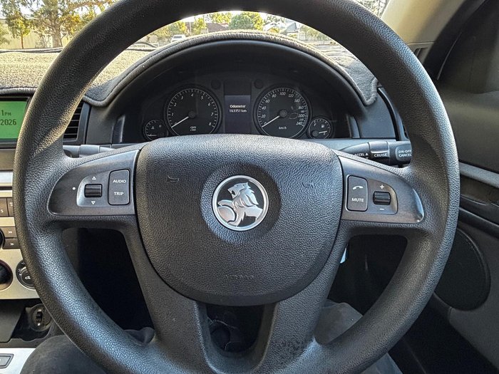 2009 Holden Commodore Omega VE MY09.5 Heron White