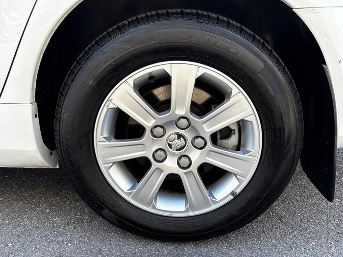 2009 Holden Commodore Omega VE MY09.5 Heron White