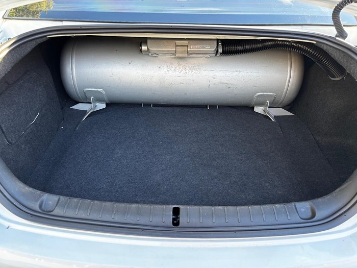 2009 Holden Commodore Omega VE MY09.5 Heron White