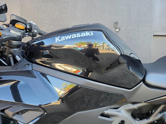 2025 Kawasaki NINJA 400 ZX-4R BLACK