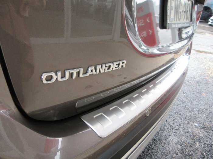 2021 Mitsubishi Outlander ES