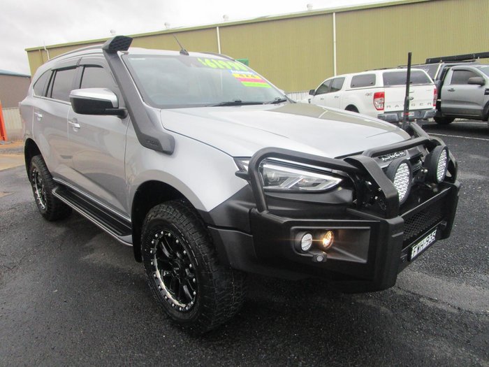 2022 Isuzu MU-X LS-T