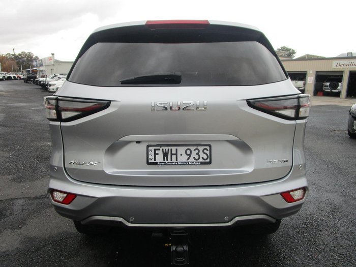 2022 Isuzu MU-X LS-T