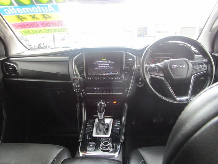 2022 Isuzu MU-X LS-T