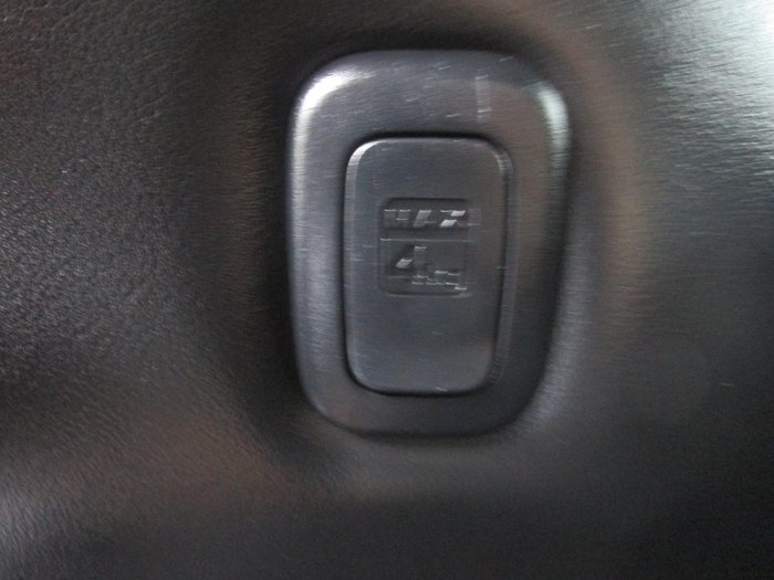 2022 Isuzu MU-X LS-T