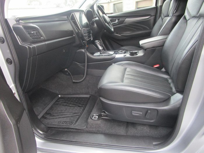 2022 Isuzu MU-X LS-T