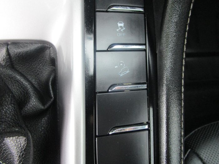 2022 Isuzu MU-X LS-T