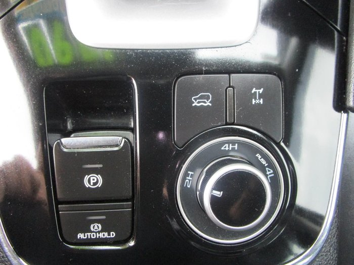 2022 Isuzu MU-X LS-T