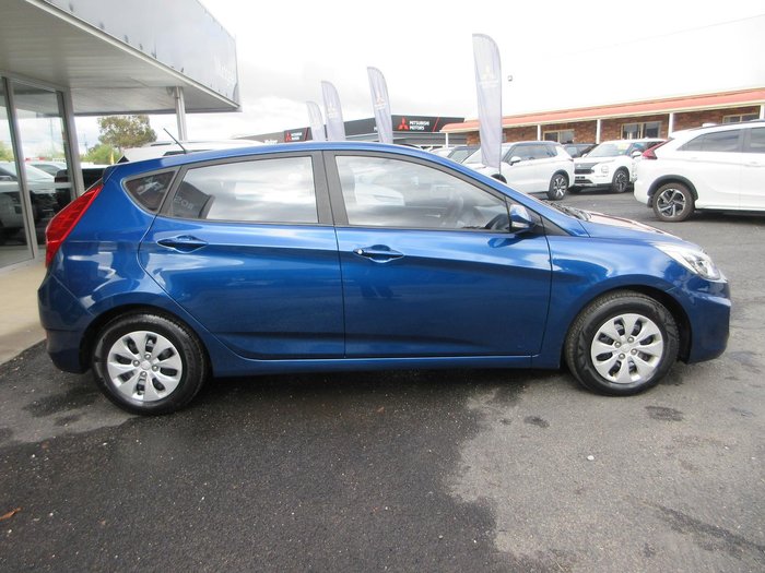 2017 Hyundai Accent Active