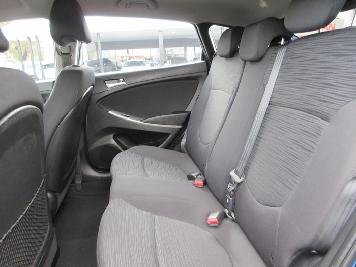 2017 Hyundai Accent Active