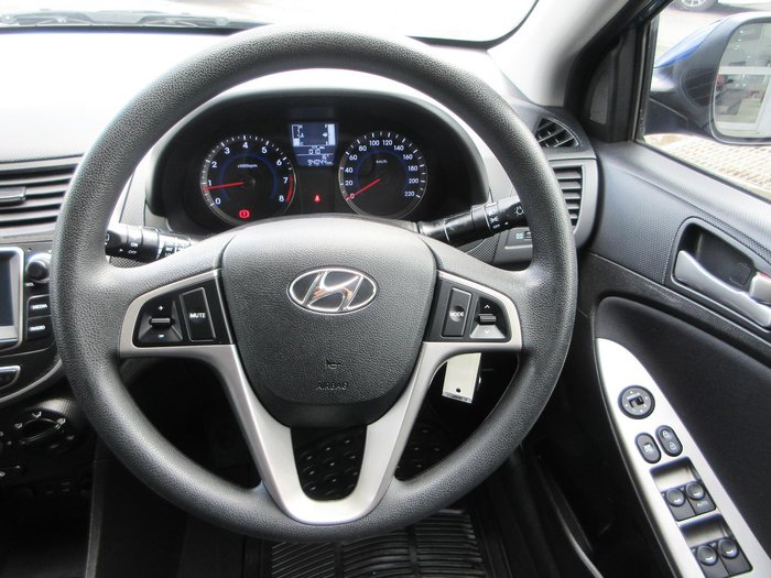 2017 Hyundai Accent Active