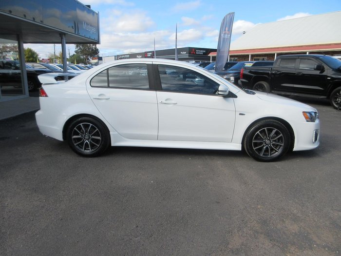 2016 Mitsubishi Lancer ES Sport