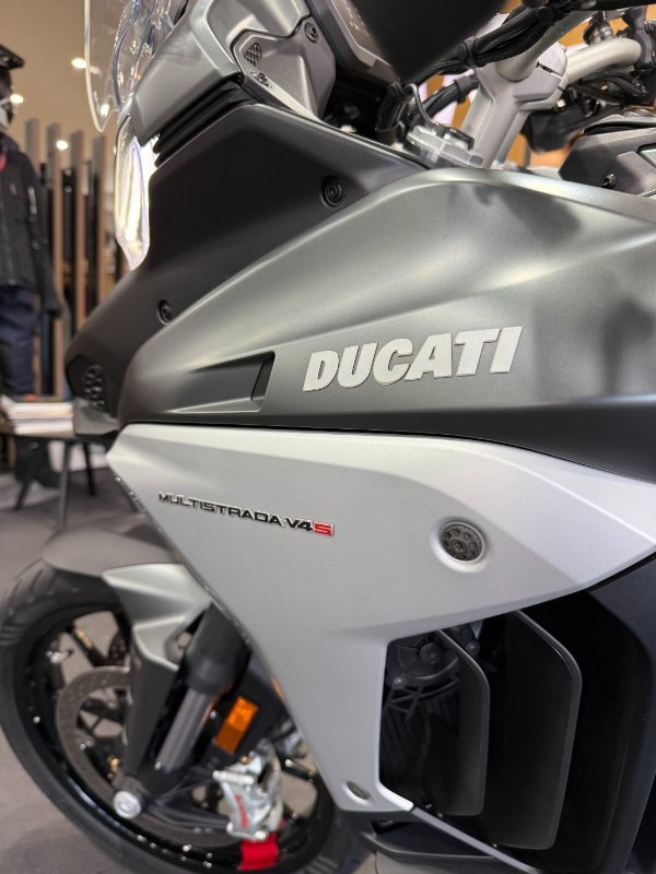 2022 DUCATI MULTISTRADA V4 S Grey
