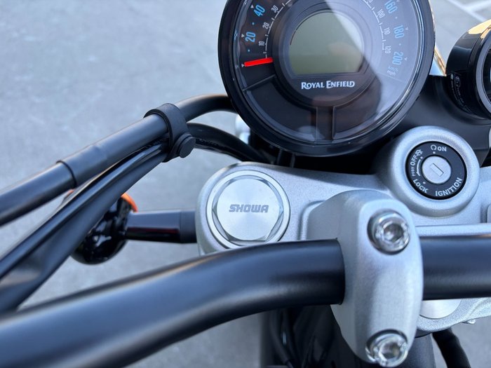 2025 Royal Enfield SUPER METEOR 650 Astral Black