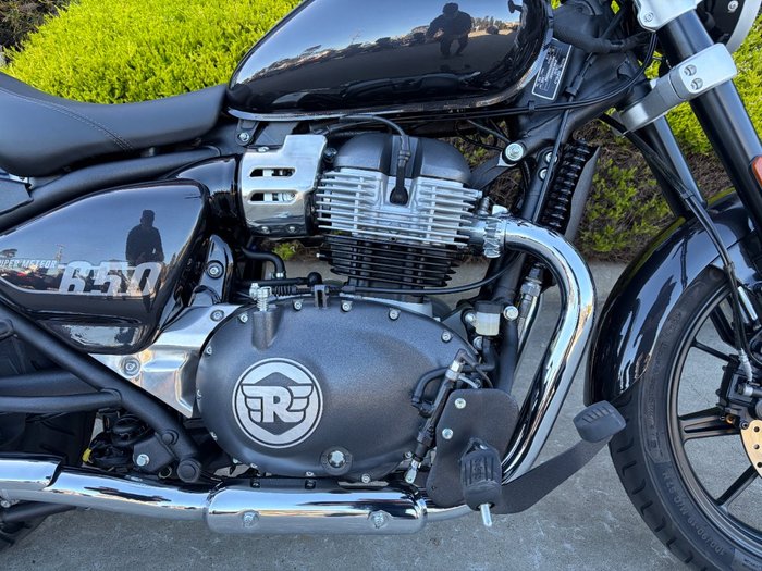 2025 Royal Enfield SUPER METEOR 650 Astral Black