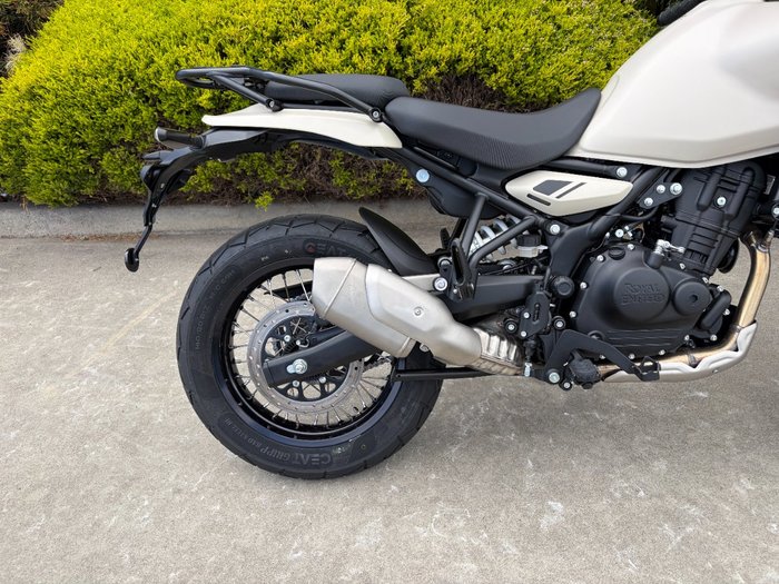 2026 Royal Enfield HIMALAYAN 450 KAZA BROWN