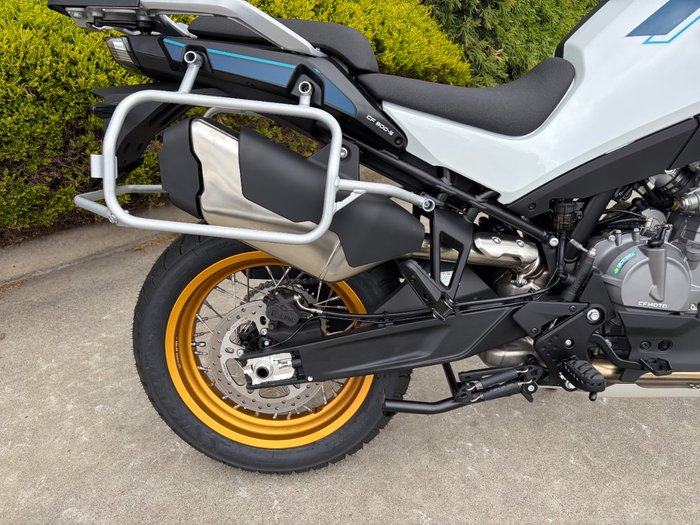 2025 CFMOTO MT EXPLORE STARRY WHITE